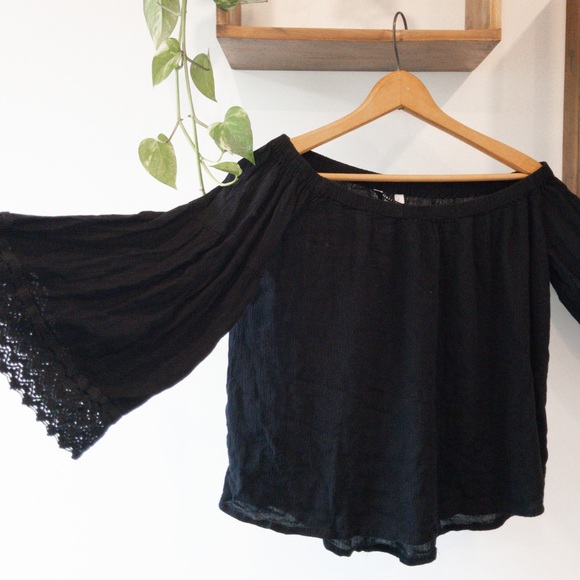 Black Off The Shoulder Top - Picture 1 of 3